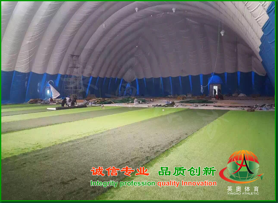 气膜结构足球馆